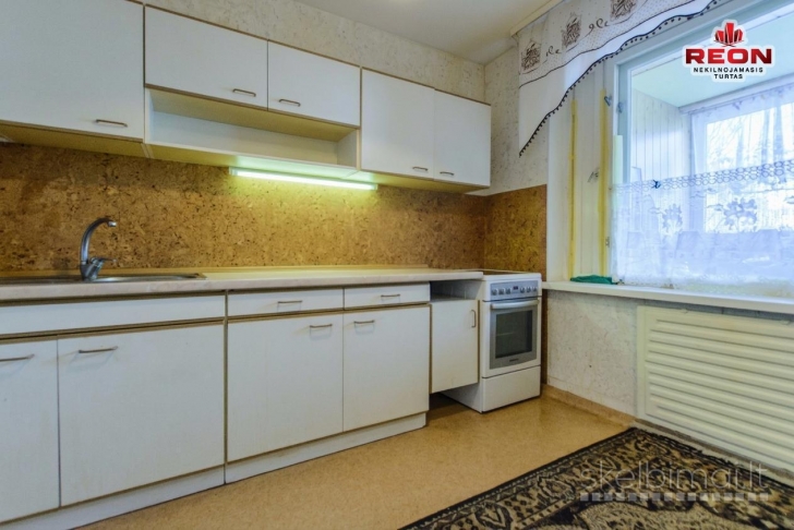 PARDUODAMAS DVIEJŲ KAMBARIŲ BUTAS APSUPTAS MOKYKLŲ IR KASDIENIŲ PASLAUGŲ!