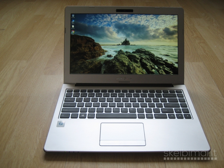Mažas greitas metalinis 13.0 FHD IPS/ 256GB/ 3 val