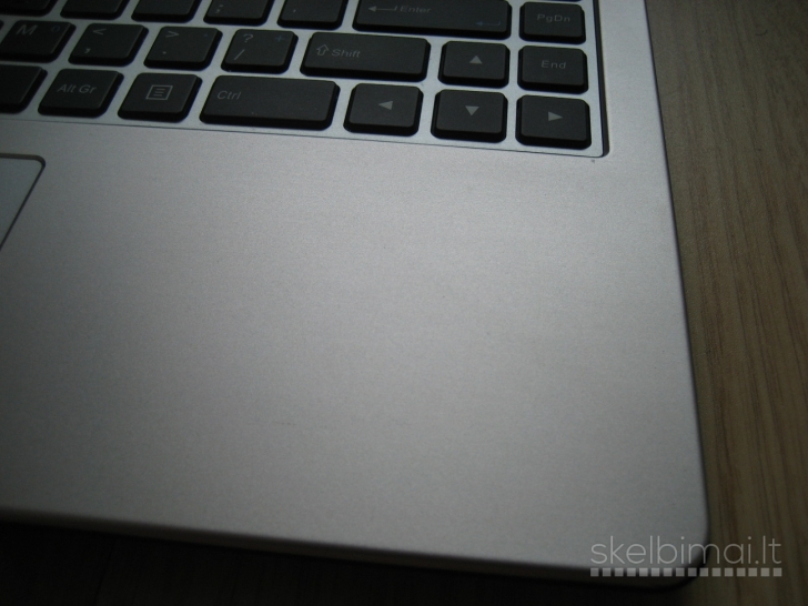 Mažas greitas metalinis 13.0 FHD IPS/ 256GB/ 3 val