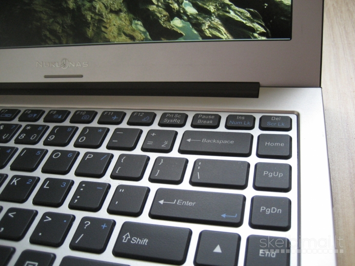 Mažas greitas metalinis 13.0 FHD IPS/ 256GB/ 3 val