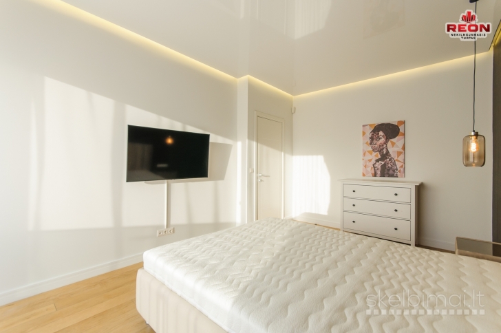  TRIJŲ KAMBARIŲ BUTAS "EGLIŲ TERASOSE" SU VIETA POŽEMINĖJE AIKŠTELĖJE! U