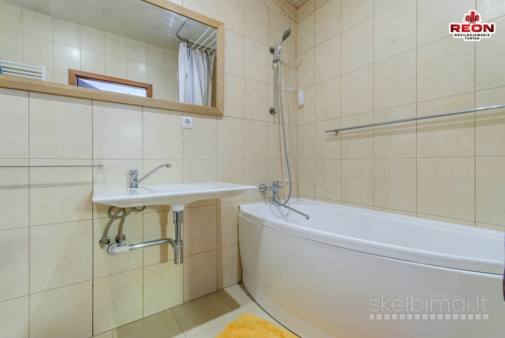 PARDUODAMAS ERDVUS 2 KAMBARIŲ BUTAS TRINAPOLIO G.