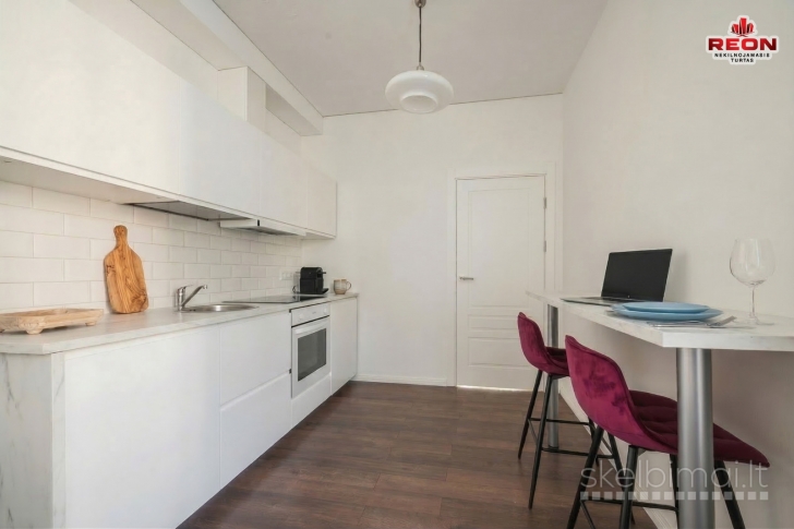 NUOMOJAMAS ŠILTAS, JAUKUS 2 KAMBARIŲ BUTAS 