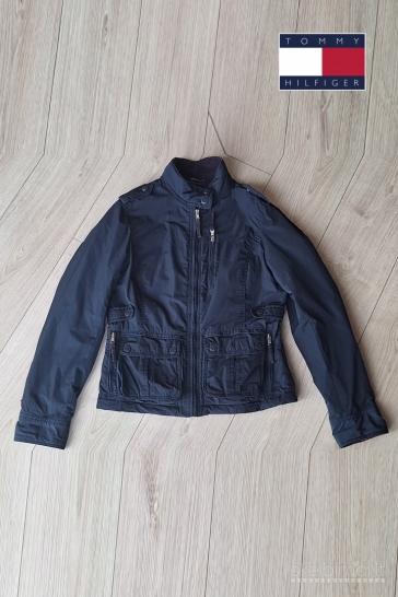 Tommy Hilfiger moteriška striukė M dydis