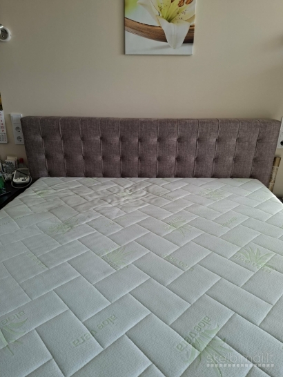 Pigiai parduodama lova su čiužiniu