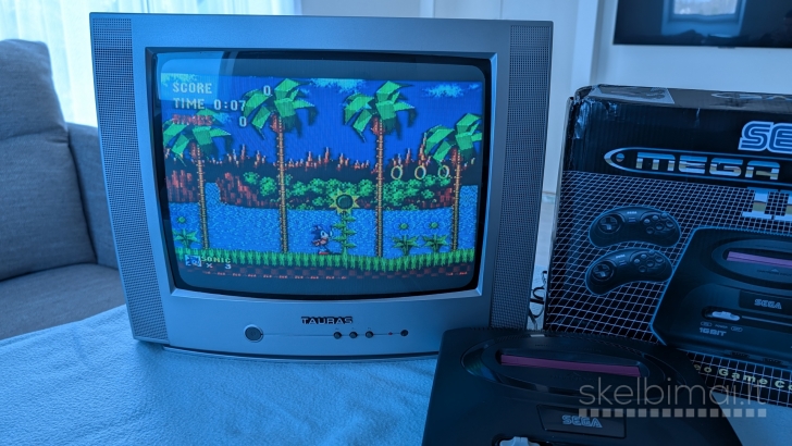 Sega Mega Drive II + 7 žaidimai