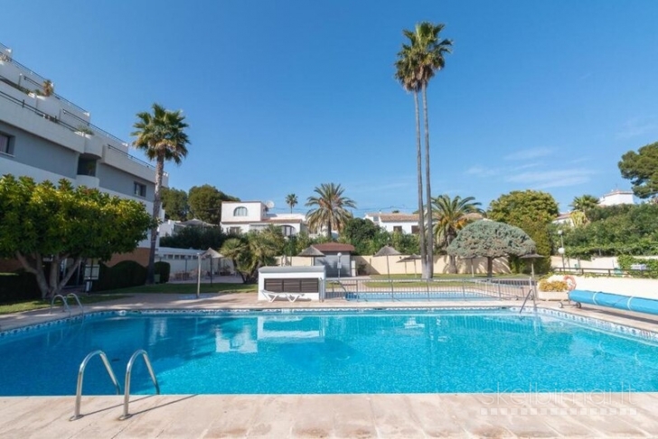 Studija pirmoje jūros linijoje Calpeje,Ispanija