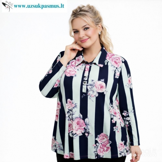 Elegantiška gėlėta palaidinė. Dideli dydžiai