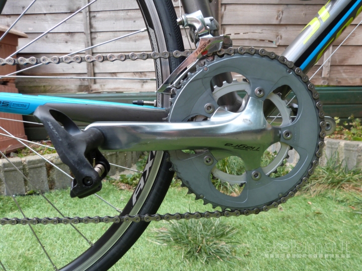 SPECIALIZED Allez Elite Road Bike. Carbon fork. Large. 9kg. Like New.