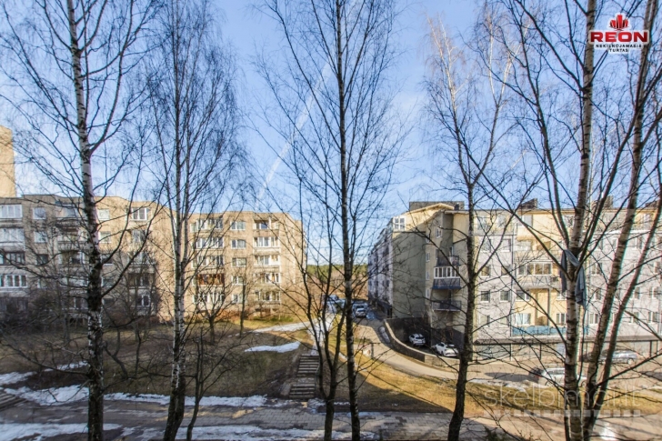 PARDUODAMAS DVIEJŲ KAMBARIŲ BUTAS APSUPTAS MOKYKLŲ IR KASDIENIŲ PASLAUGŲ!