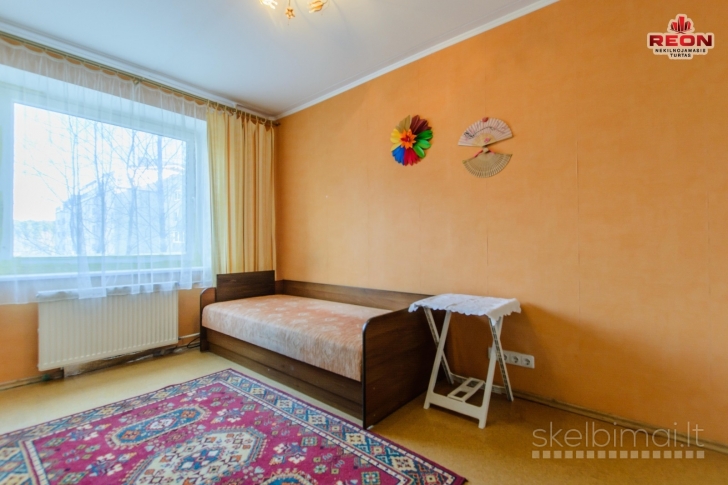 PARDUODAMAS DVIEJŲ KAMBARIŲ BUTAS APSUPTAS MOKYKLŲ IR KASDIENIŲ PASLAUGŲ!