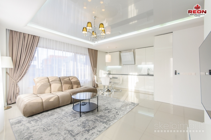  TRIJŲ KAMBARIŲ BUTAS "EGLIŲ TERASOSE" SU VIETA POŽEMINĖJE AIKŠTELĖJE! U