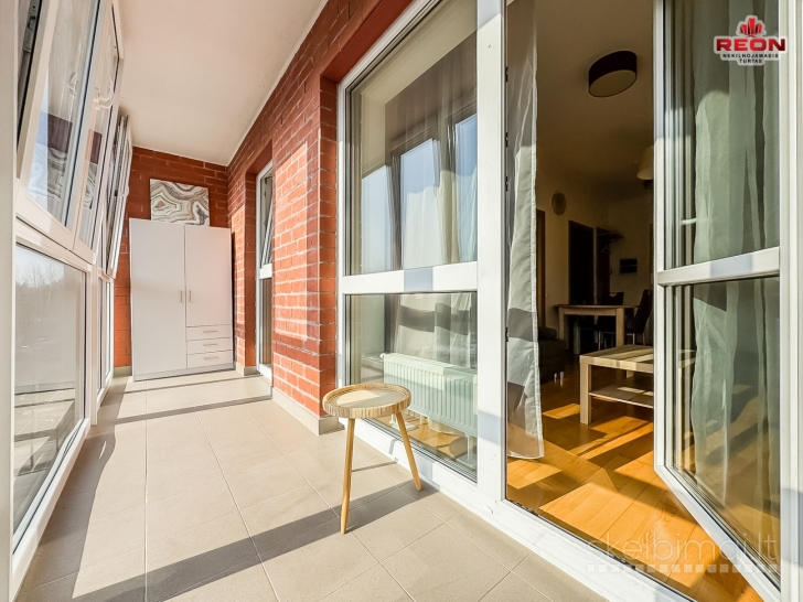 ĮRENGTAS 2 KAMBARIŲ BUTAS PAŠILAIČIUOSE SU AUTONOMINIU ŠILDYMU!