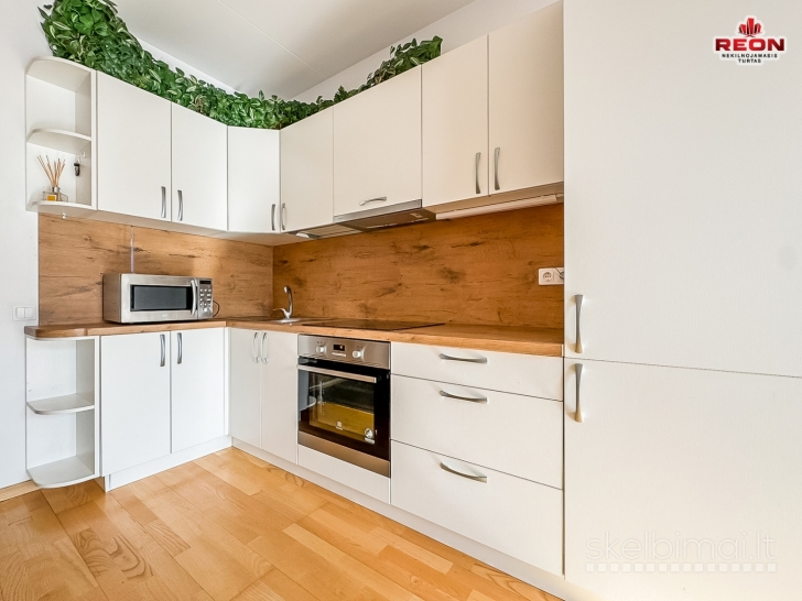 ĮRENGTAS 2 KAMBARIŲ BUTAS PAŠILAIČIUOSE SU AUTONOMINIU ŠILDYMU!