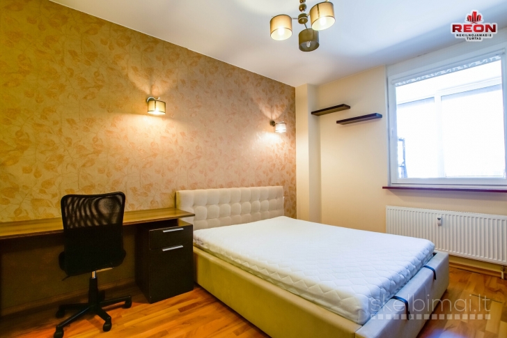 NUOMOJAMAS JAUKUS 2K. BUTAS SU PARKAVIMO VIETA PERKŪNKIEMIO G.!