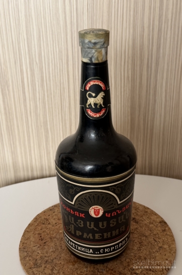 cigarečių laikiklis-slėptuvė butelys