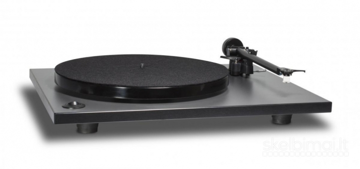 NAD C 556 Patefonas Motoras: Aukštos traukos sinchroninis