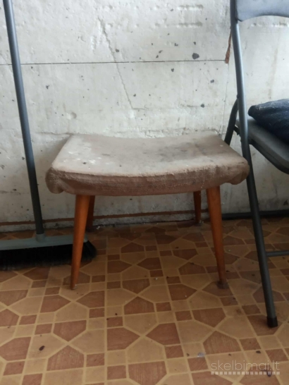 Kedes,  viena sulankstoma, taburetai,...