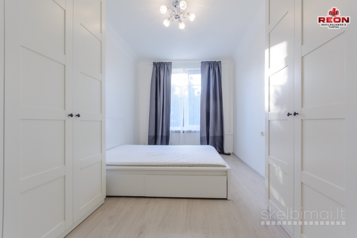2 KAMBARIŲ BUTAS SENAMIESTYJE!