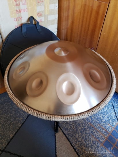 Handpan hand drum instrumentas būgnas