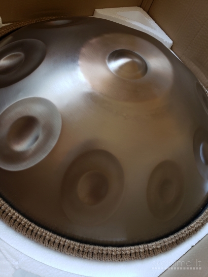 Handpan hand drum instrumentas būgnas