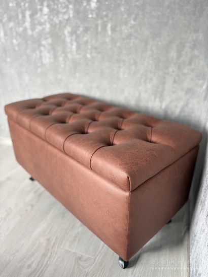 Chesterfiel stiliaus pufas