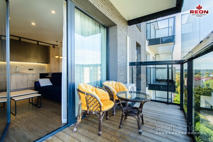 NUOMOJAMAS BUTAS NAUJOS STATYBOS NAME CENTRINĖJE MIESTO DALYJE!