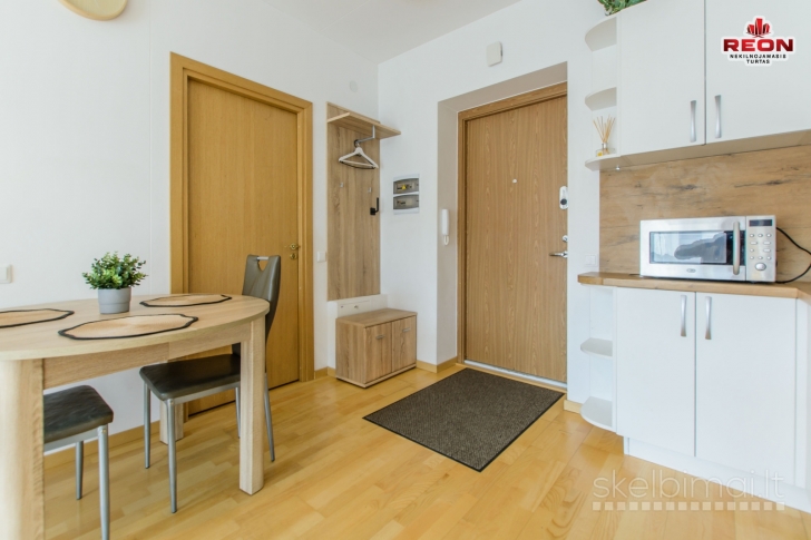 ĮRENGTAS 2 KAMBARIŲ BUTAS PAŠILAIČIUOSE SU AUTONOMINIU ŠILDYMU!