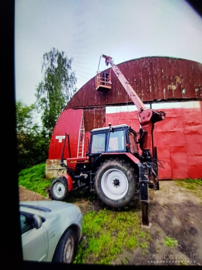 Traktorinis bokstelis-buldozeris