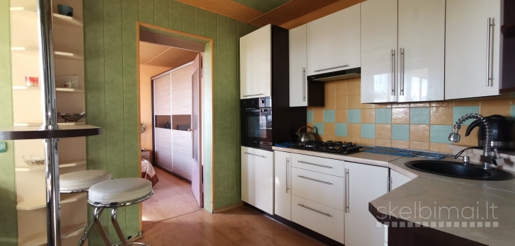 Parduodamas 4 kambarių butas, šeštame aukšte, Kniaudiškių g.46, Panevėžyje.