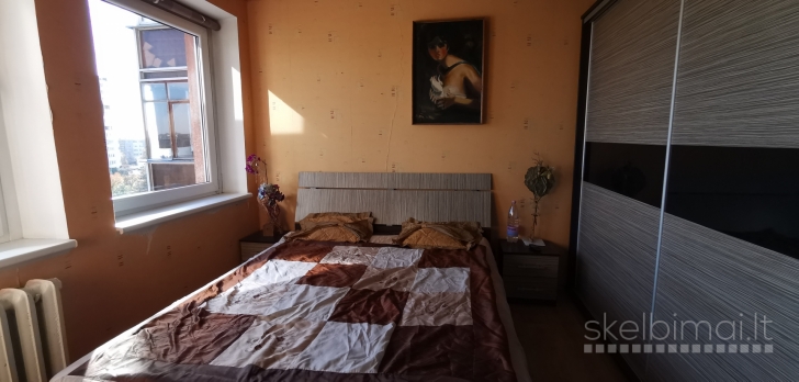 Parduodamas  4 kambarių butas, šeštame aukšte, Kniaudiškių g.46, Panevėžyje.