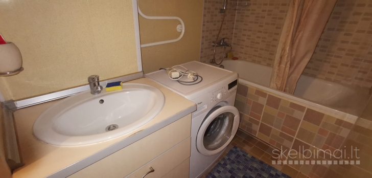 Parduodamas  4 kambarių butas, šeštame aukšte, Kniaudiškių g.46, Panevėžyje.