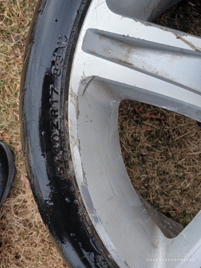 Ratlankiai Lexus Is su semi slick padangomis