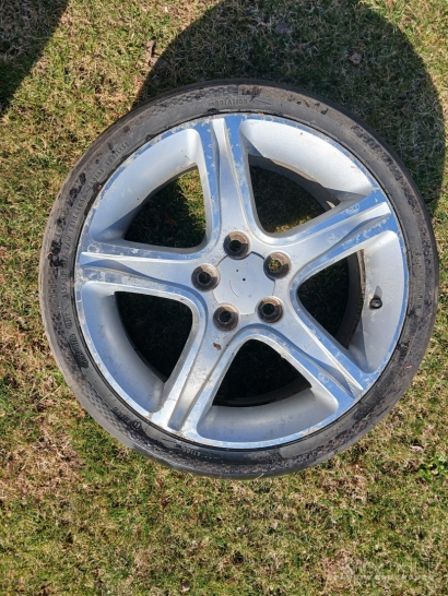 Ratlankiai Lexus Is su semi slick padangomis