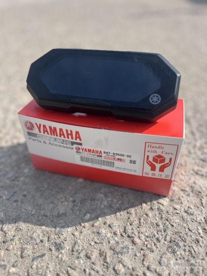 Yamaha Mt07 skydelis