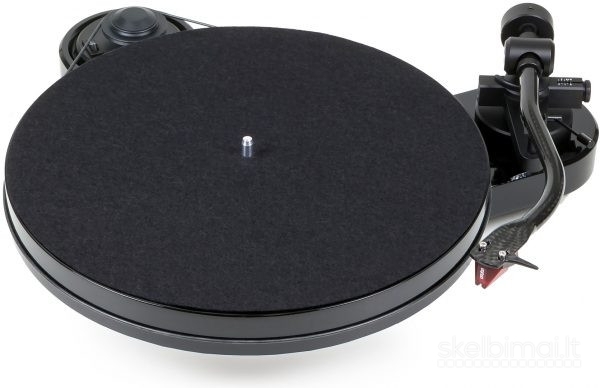 Pro-Ject RPM 1 Carbon Patefonas