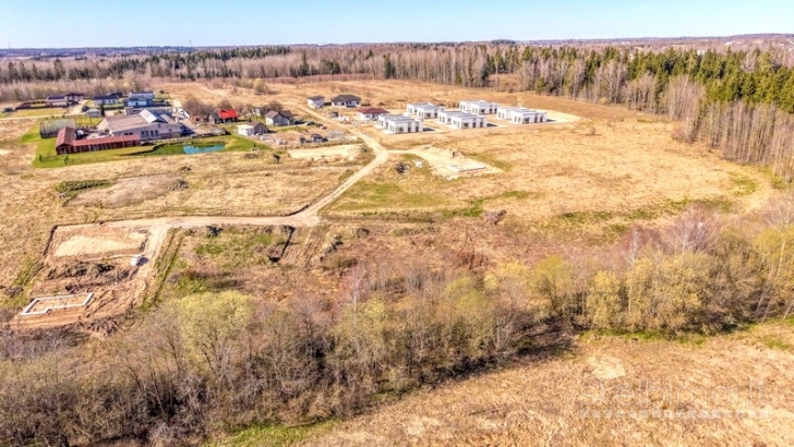 Vilniaus r. sav., Parapijoniškių k., Panoramos g., namu valdos sklypas
