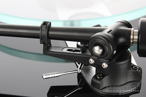 Rega RB330 patefono