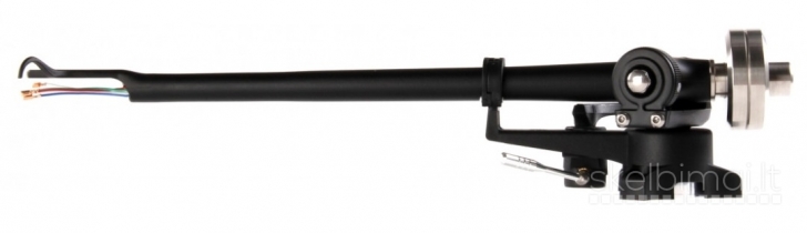Rega RB880, tonearm'as 