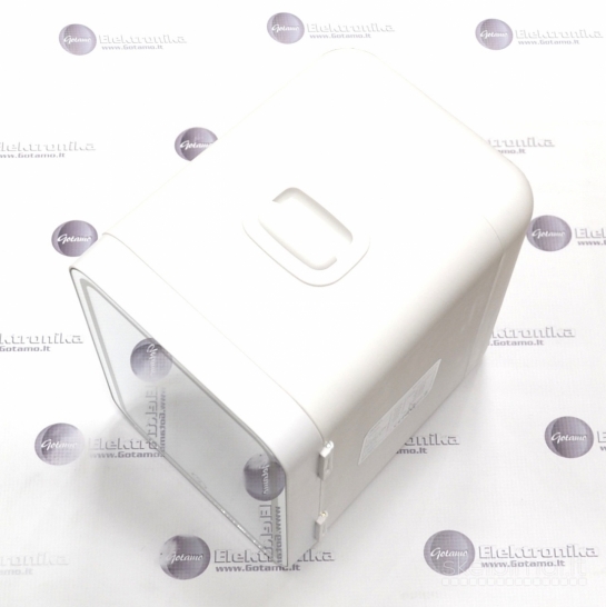 1030 Šaldytuvas mini XO CZ015 su LED veidrodžiu (baltas) – 8L talpa