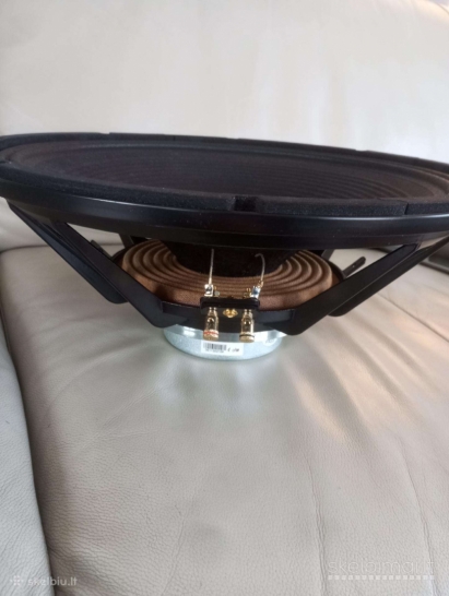 naujas DB Technology neodiminis 400W 15" tukas 4 omu