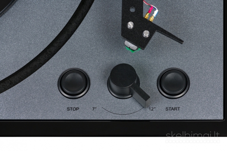 THORENS TD 102 A – pilnai automatinis patefonas