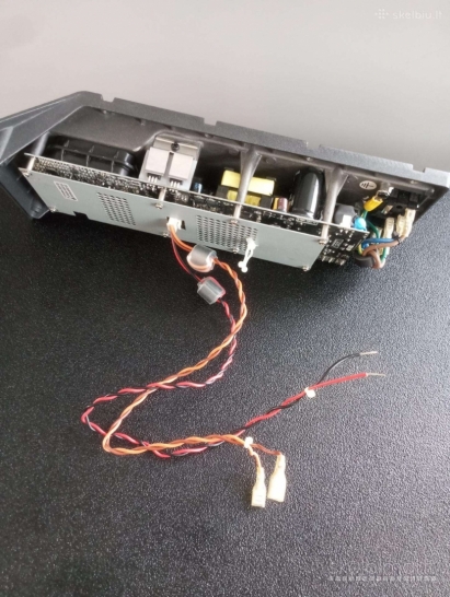 D klasės DB Technology 605D profesionalus galingas 600W stiprintuvas,