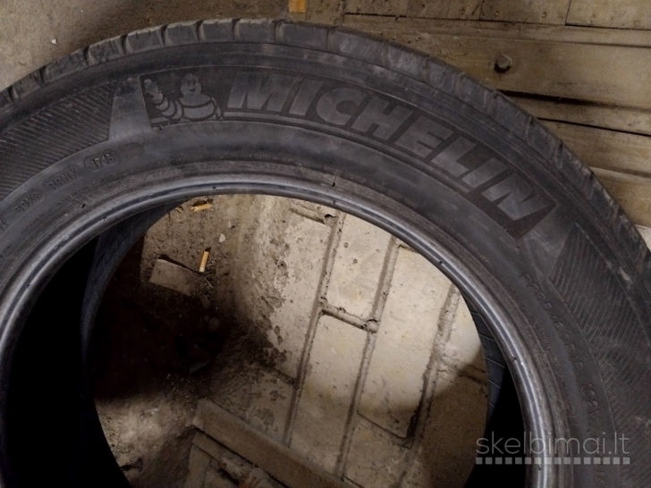 Michelin padangas 2vnt. 235x60xR18, mesos po 4,5mm