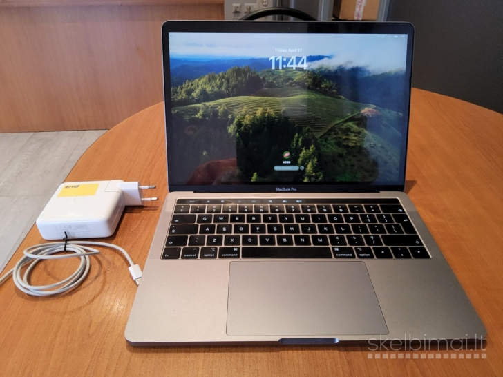 Apple MacBook Pro A2159: i5, 13.3" 2560x1600, 8gb, 256gb