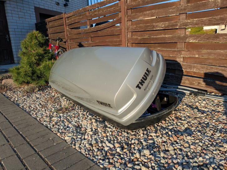 Stogo bagažinė Thule Atlantis 600 nuomai.