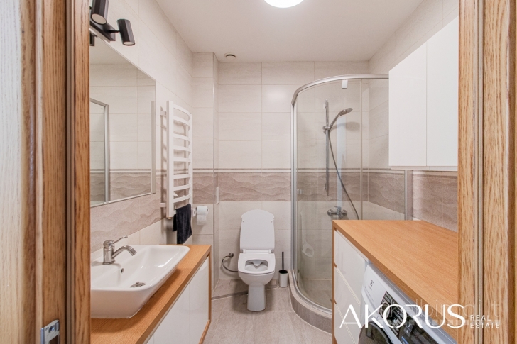 Akorus.lt – tvarkingas, šviesus butas su privačia terasa