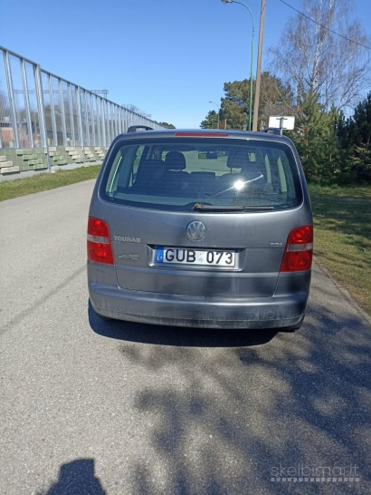 VW TOURAN PARDUODU