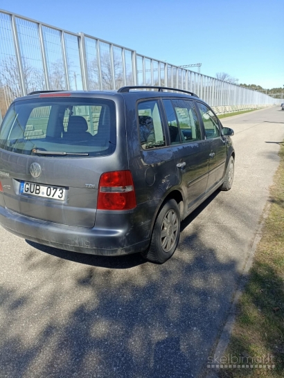 VW TOURAN PARDUODU