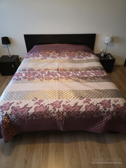 Dvigulė miegamojo lova
